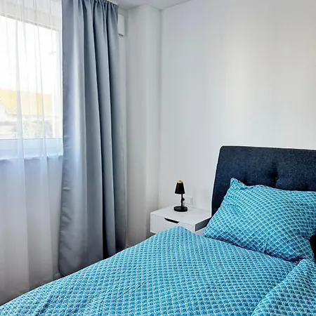 Appartement Neue! Schoene , Helle Familienfreundliche 3 *
